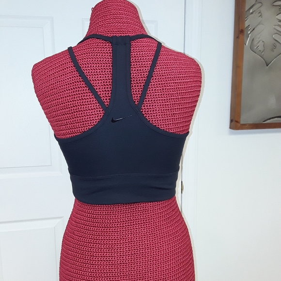 Nike sports bra Size M - Picture 1 of 6